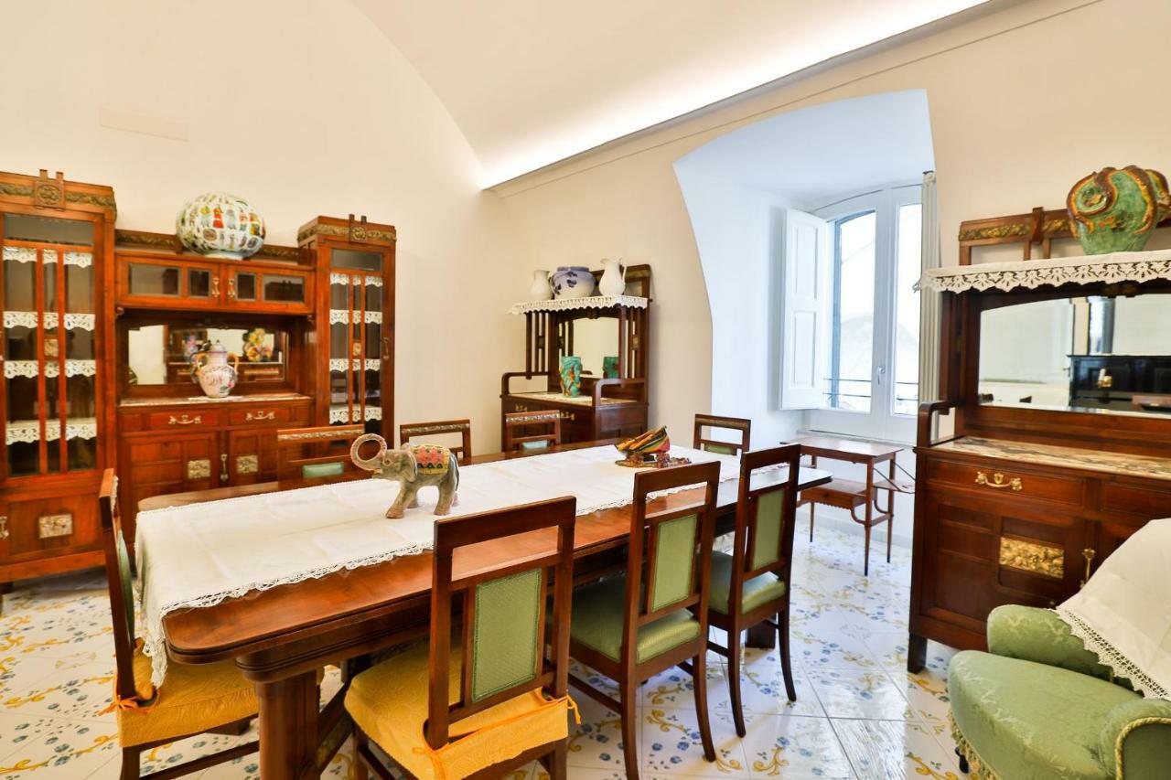 Della Monica Rooms Vietri Luaran gambar